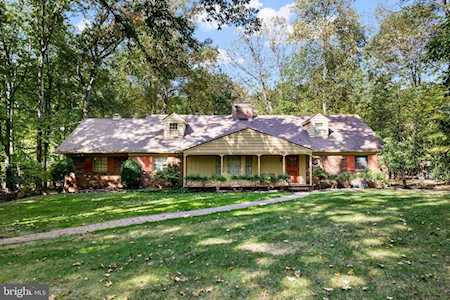 1134 Winding Dr Cherry Hill, NJ 08003