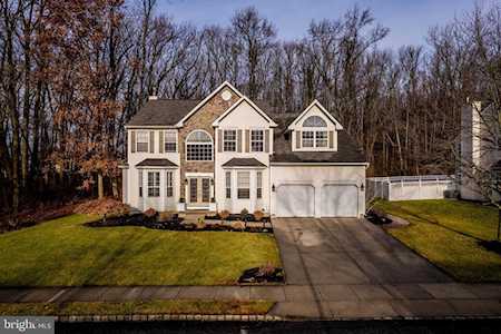 22 Taisley Ln Burlington, NJ 08016
