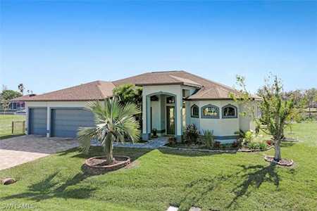 140 SW 12th St Cape Coral, FL 33991