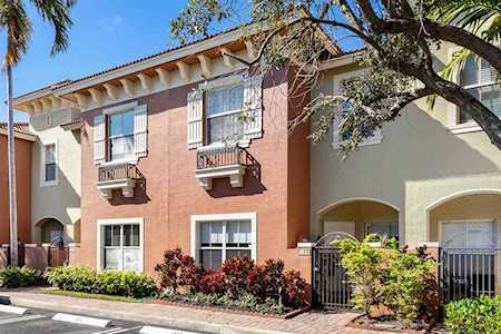 129 Lake Monterey Circle Boynton Beach, FL 33426