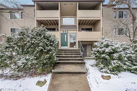 1660 Cedarwood Dr #340 Westlake, OH 44145