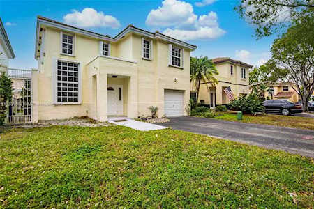 10774 Lenox Rd Cooper City, FL 33026