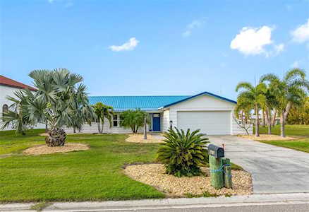 6428 Lake Sunrise Dr Apollo Beach, FL 33572