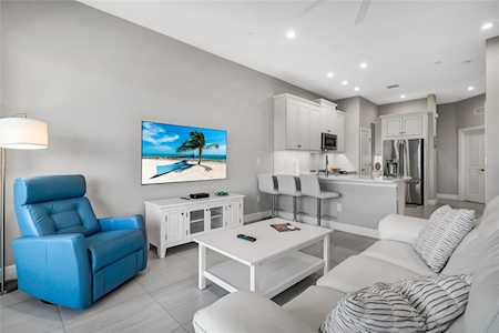 5569 Cannes CIRCLE Sarasota, FL 34231