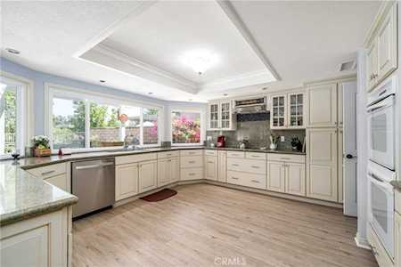 24132 Via Santa Clara Mission Viejo, CA 92692