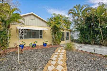 4229 3rd Ave N St. Petersburg, FL 33713