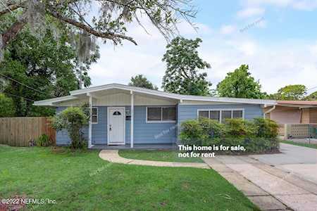 6220 Elise DR Jacksonville, FL 32211
