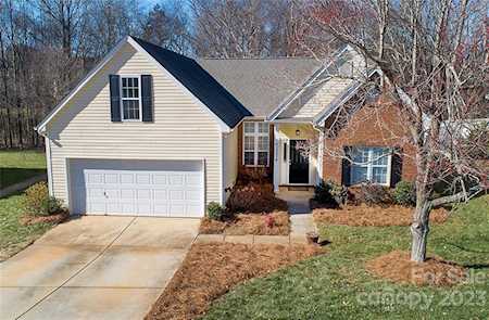 17214 Commons Crossing Dr Charlotte, NC 28277