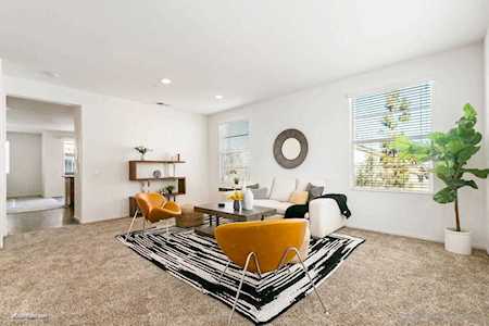 10189 Little Leaf Ln Santee, CA 92071