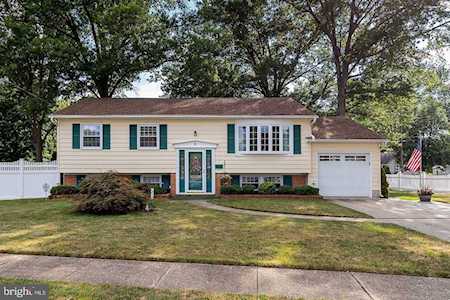 3 Magnolia Ct Woodstown, NJ 08098