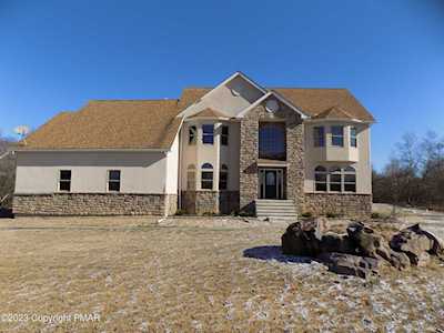 245 Brittany Dr Albrightsville, PA 18210