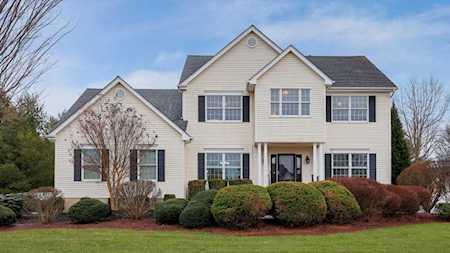 5 Smith Ct Hillsborough Twp., NJ 08844