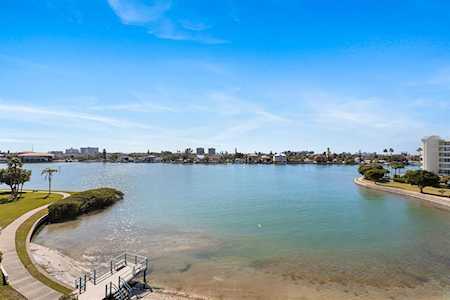 7902 Sailboat Key Blvd S #401 South Pasadena, FL 33707