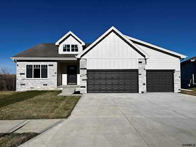 12806 Mormon St Omaha, NE 68142