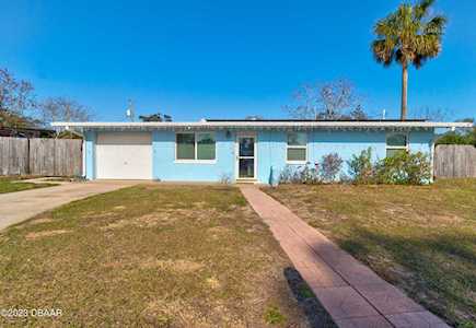 1512 Richmond Avenue Daytona Beach, FL 32117