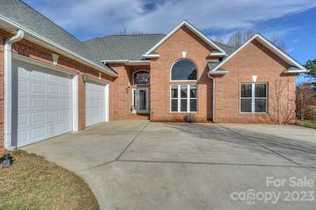 109 Buckthorn Ct Mooresville, NC 28115