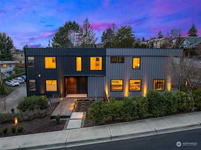 515 3rd St Kirkland, WA 98033