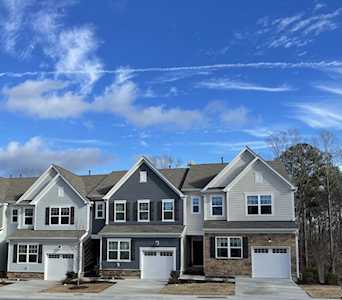 417 Flint Point Lane Holly Springs, NC 27540