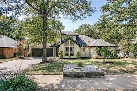 1025 Woodbriar Drive Grapevine, TX 76051