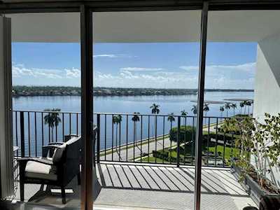 1701 S Flagler Drive #1104 West Palm Beach, FL 33401
