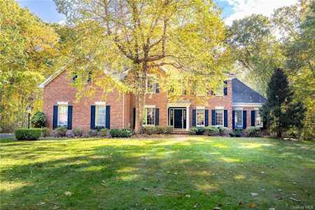 31 Split Rock Road Pound Ridge, NY 10576