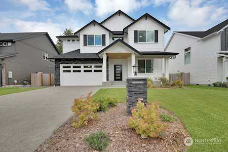 7463 172nd Street Ct E Puyallup, WA 98375
