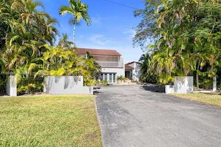 5941 SW 88 St South Miami, FL 33156