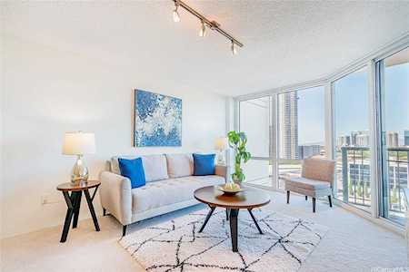 801 S King Street #1205 Honolulu, HI 96813