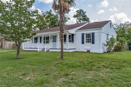 6133 Partridge Dr Virginia Beach, VA 23464