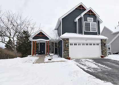 17 N Lakewood Ct South Elgin, IL 60177