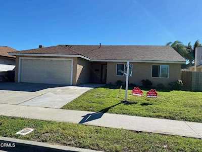 820 E Dollie St Oxnard, CA 93033