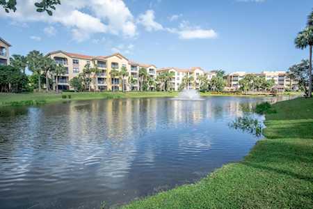 300 Uno Lago Drive #104 Juno Beach, FL 33408