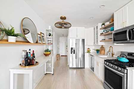 243 Mcdonald Ave #4S Brooklyn, NY 11218