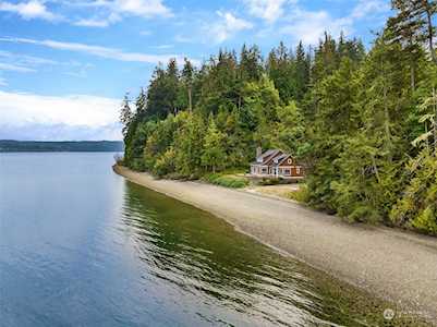270 Harrington Dr Quilcene, WA 98376