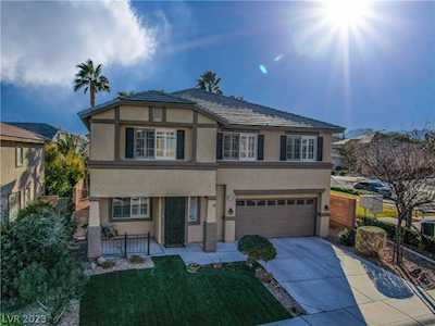 10749 Sprucedale Ave Las Vegas, NV 89144