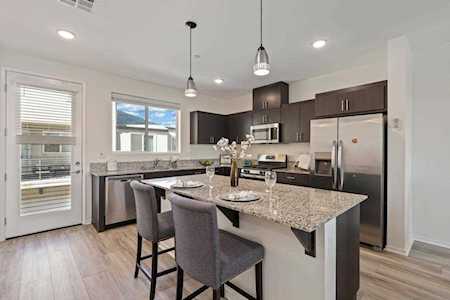 5204 Beachfront Cv #25 San Diego, CA 92154