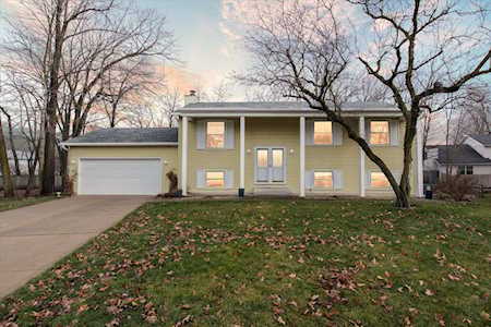 916 Shady Oaks Court Mishawaka, IN 46544