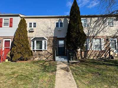 484 Lisa Ct Allentown, PA 18104