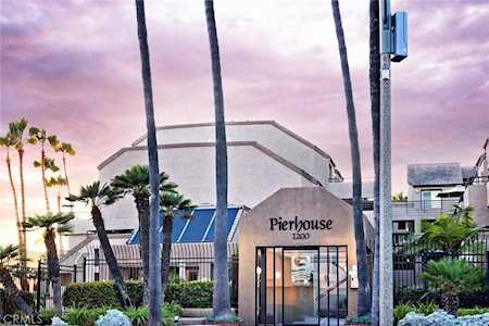 1200 Pacific Coast #422 Huntington Beach, CA 92648