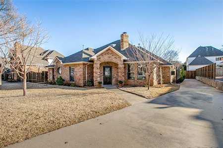 2809 Woodland Hills Drive Grapevine, TX 76051