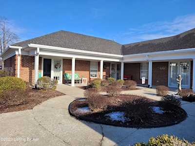 8315 Juanita Goins Ct Louisville, KY 40228