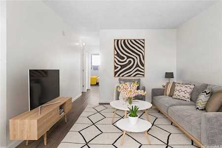 3370 Salt Lake Boulevard #303 Honolulu, HI 96818
