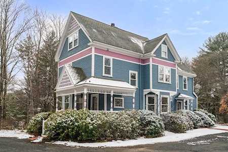 302 Concord Road Weston, MA 02493