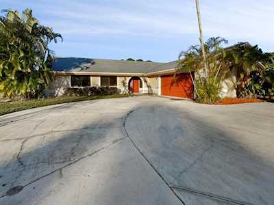 2920 SE Bakersfield Street Port Saint Lucie, FL 34952
