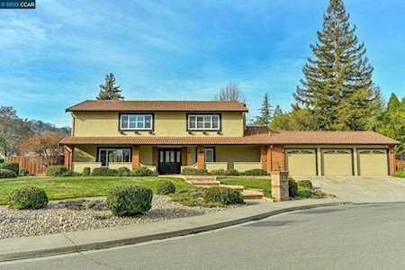 21 Shawnee Ct San Ramon, CA 94583