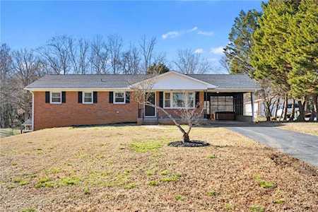 382 Bradley Road Winston Salem, NC 27107