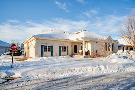 8010 Victoria Lane Saint Louis Park, MN 55426