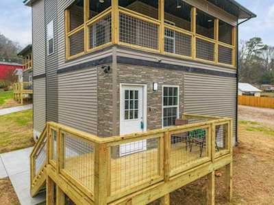 3915 Meadow Ln Chattanooga, TN 37406