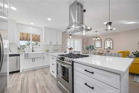 115 Twilight St Placentia, CA 92870