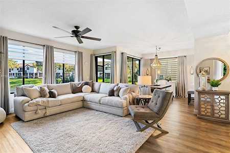 7525 NW 61st Ter #2102 Parkland, FL 33067